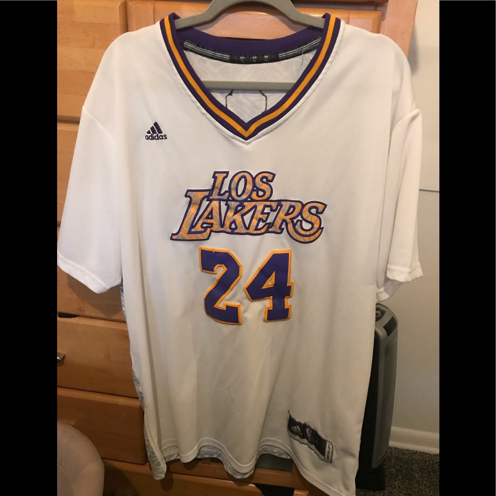 Lakers Kobe Bryant sleeve jersey